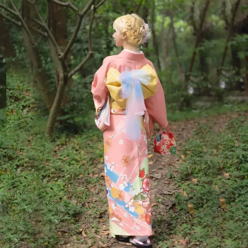 Elegant traditional formal japanese kimono women visiting kimono set for travel and japanese wedding dress side view