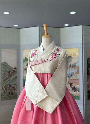  Embroidered white jeogori pink skirt korean hanbok set made in korea