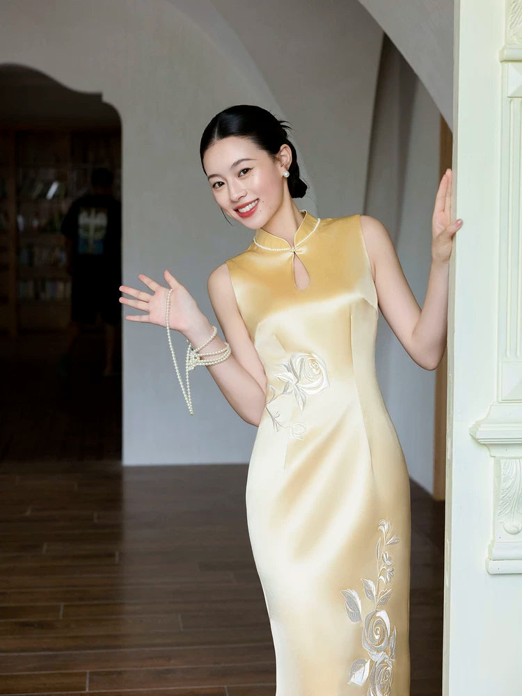 Embroidery Gold Engagement Cheongsam - Gold / XS Embroidery Gold Engagement Cheongsam - Gold / XS
