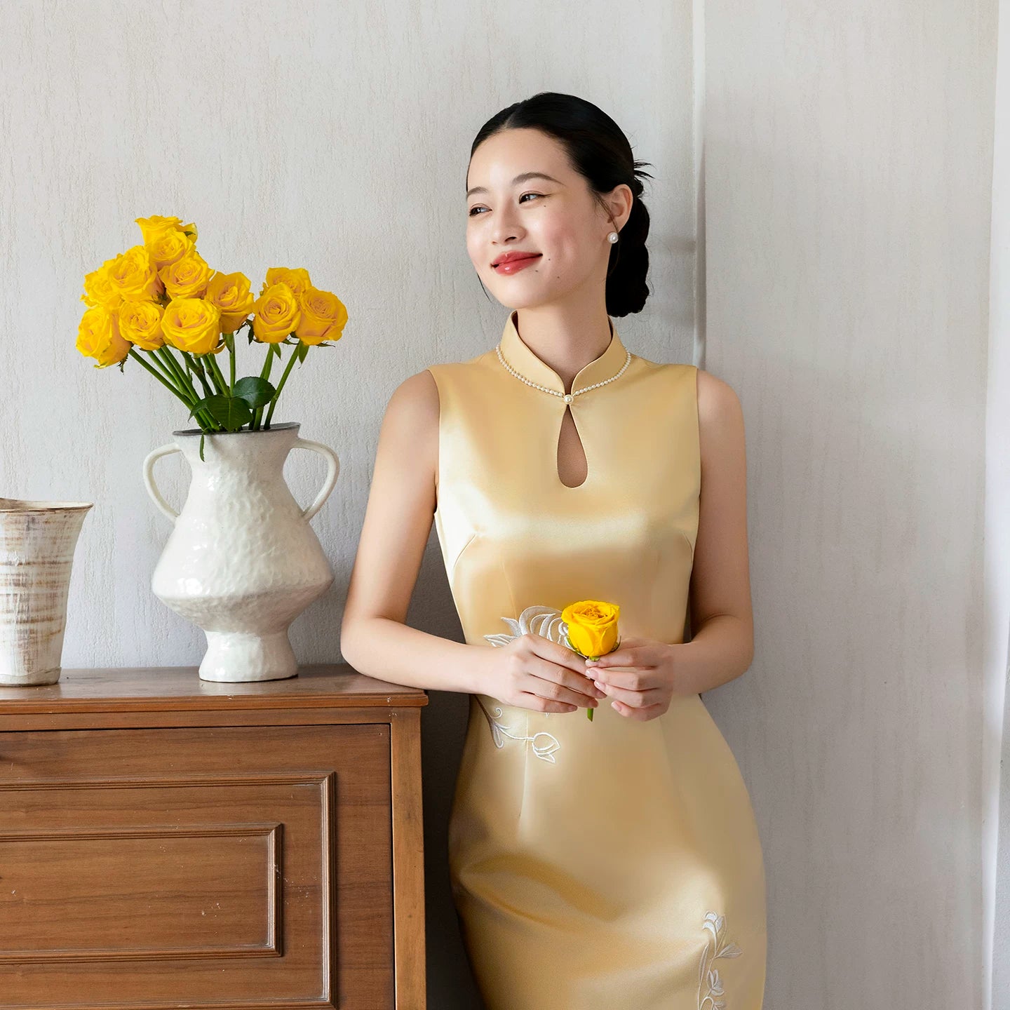 Embroidery Gold Engagement Cheongsam - Gold / XS Embroidery Gold Engagement Cheongsam - Gold / XS
