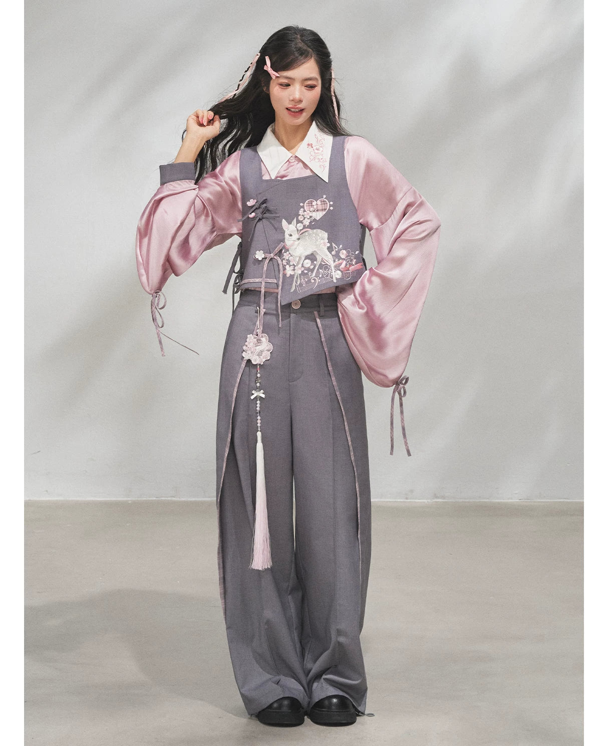 Improved bijia spring guofeng set grey toned cherry rhythm pipa sleeve han element