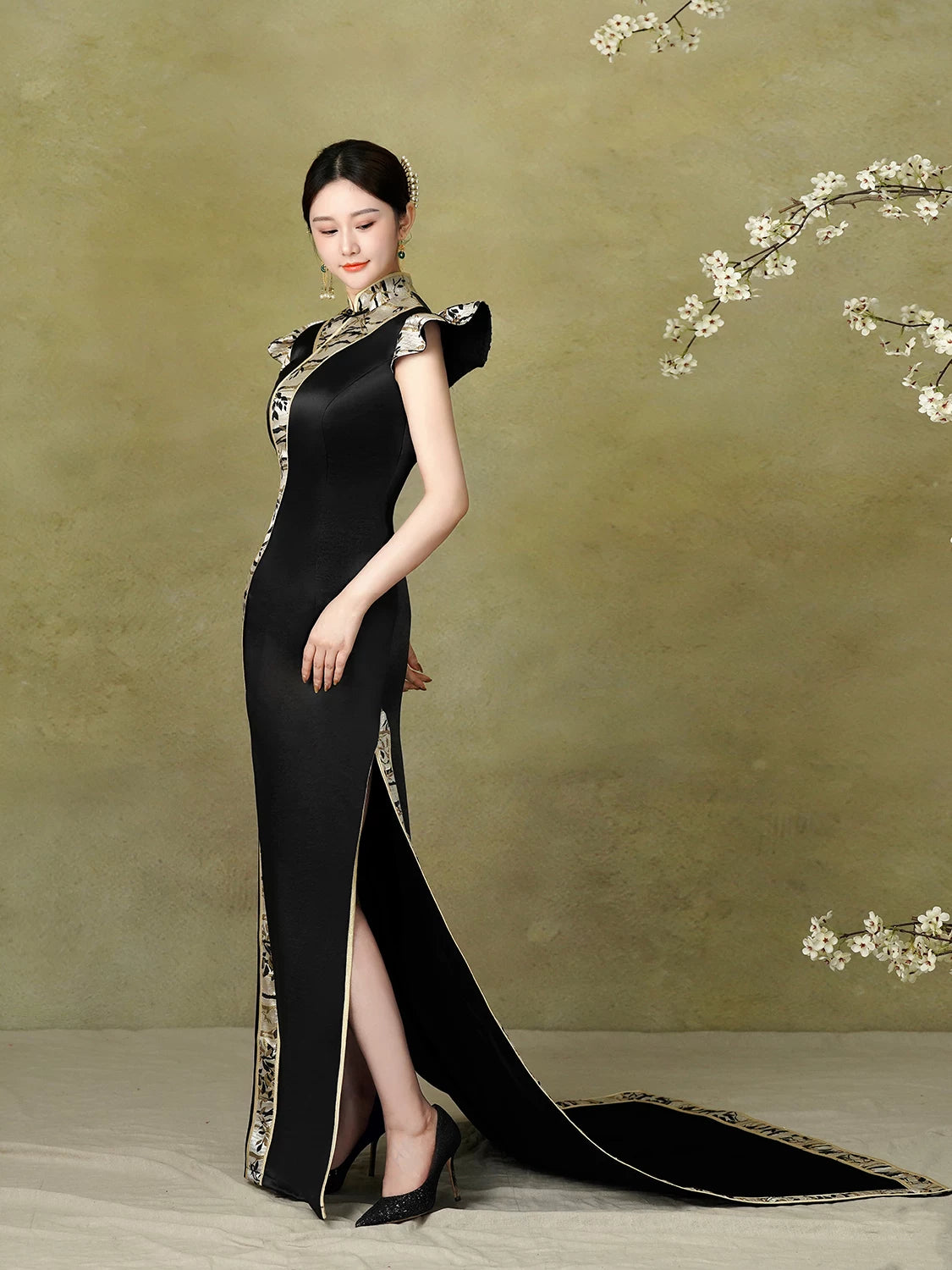  Improved new chinese long cheongsam high end atmospheric national style trailing catwalk runway performance for women back view