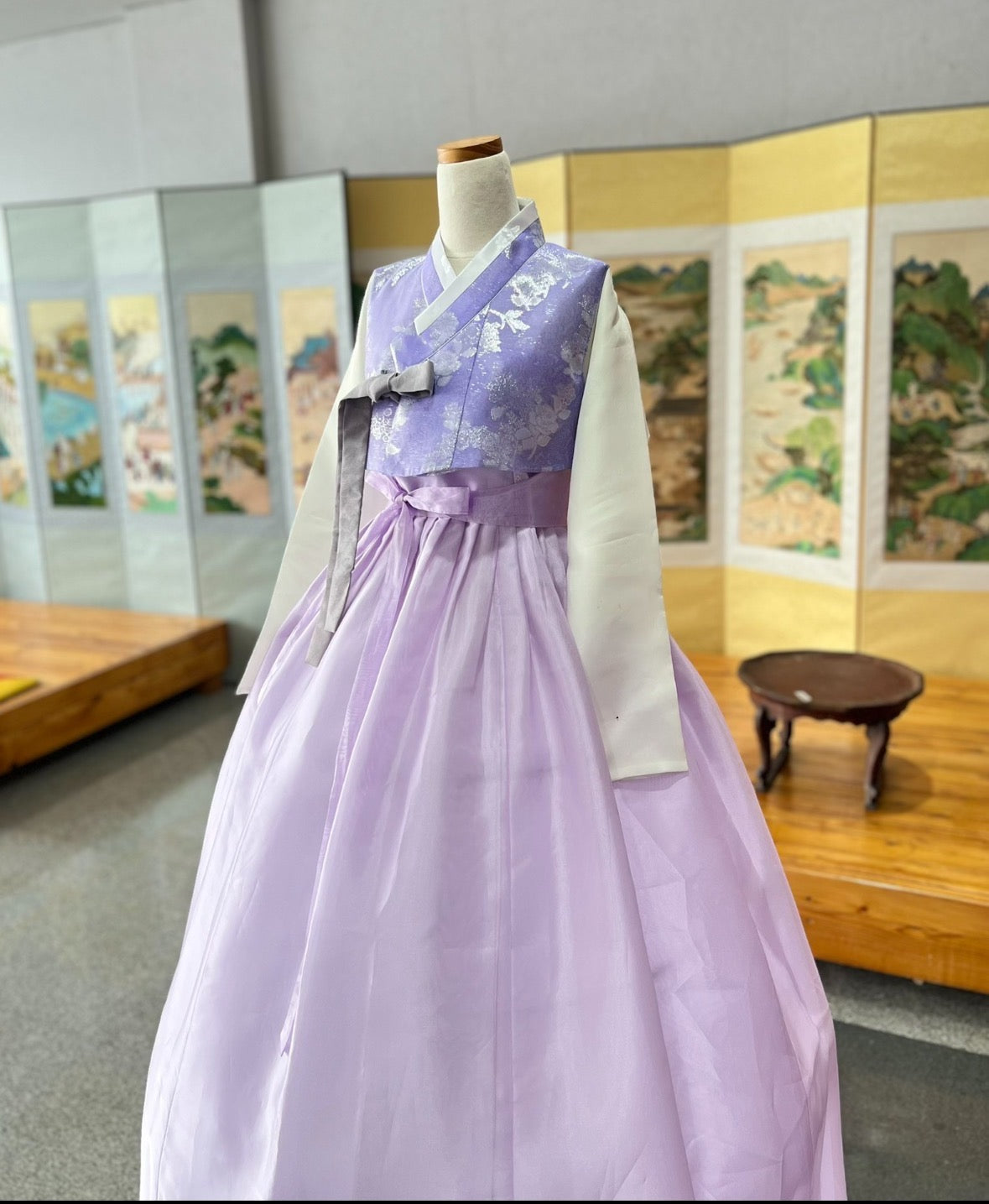Korean wedding hanbok purple traditional embroidered dress for cultural festivals and photoshoots