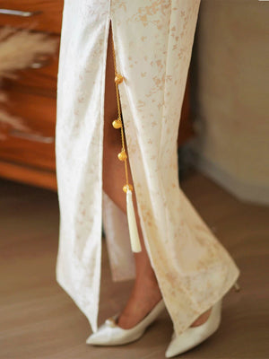  Bell silhouette hem detail on modern cheongsam dark beige wedding dress for bride