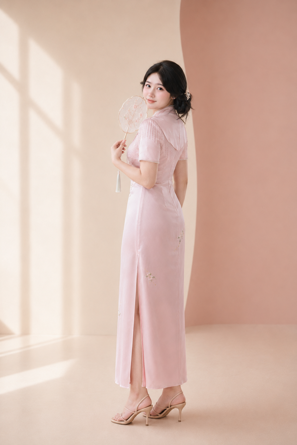 Modern new chinese style plus size cheongsam blush pink puff sleeve mandarin collar midi qipao dress for curvy women puff sleeve detail