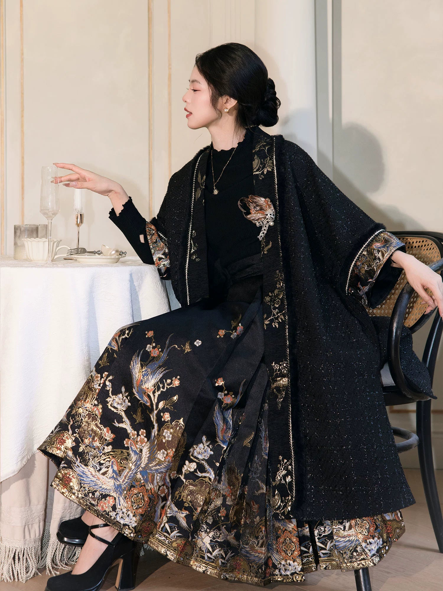 Spring Mountain Dragon – New Chinese Style Hanfu Set | Brocade Ma Mian Skirt with Embroidered Cape and Floral Gold Weave