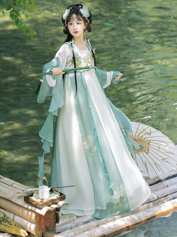 Discover green Traditional hanfu for women with elegant hanfu sleeves, intricate hanfu patterns, and layered designs. Perfect for princess hanfu dress, fairy hanfu dress, sexy hanfu, or hanfu cosplay. Pair with a hanfu skirt, hanfu coat, or dark green hanfu jacket. For men, shop modern hanfu male robes inspired by Tang Dynasty hanfu. Visit our hanfu shop for the best hanfu for sale. 