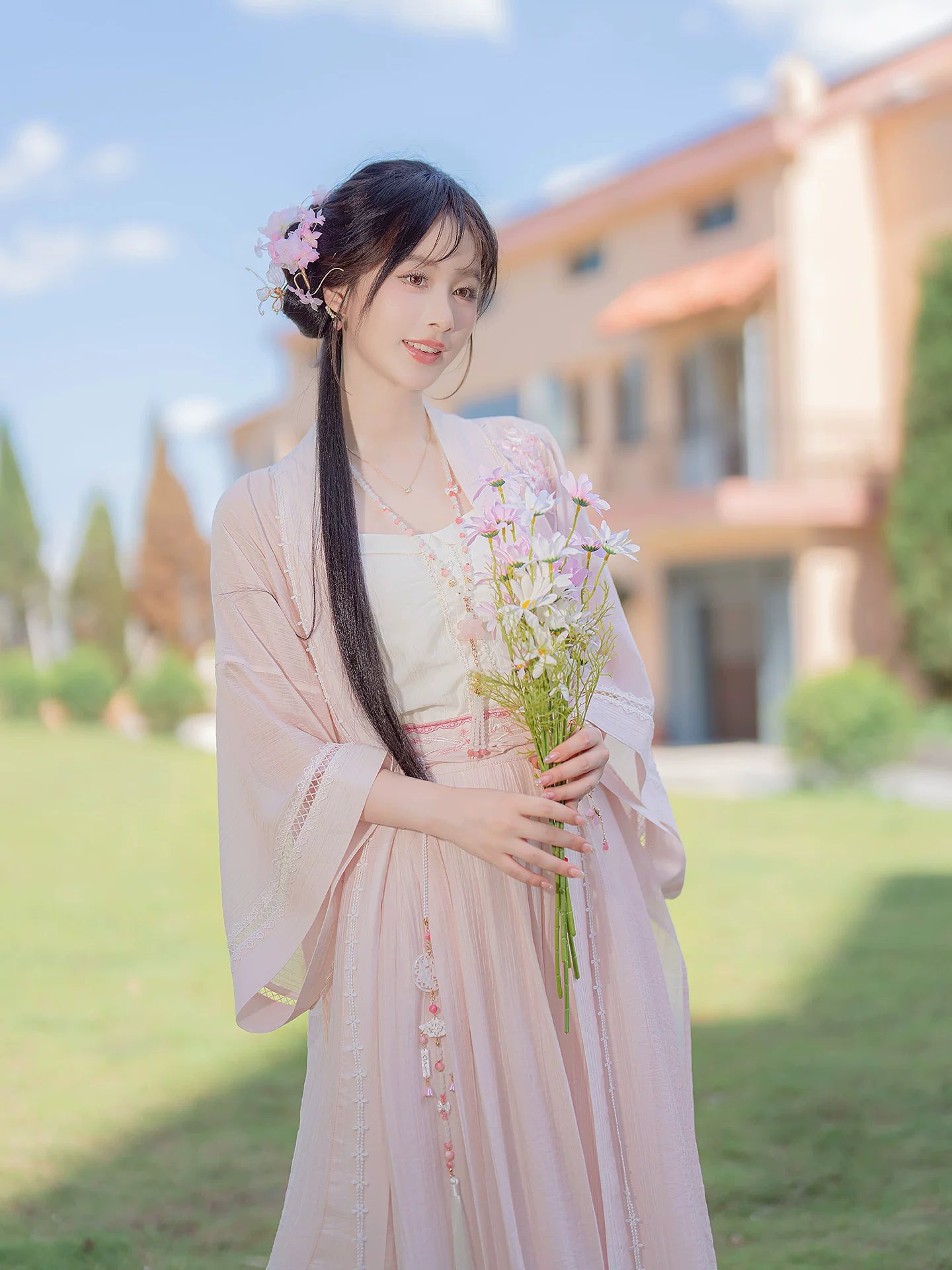 Peach Early Summer pink beizi and pleated skirt Hanfu garden photo