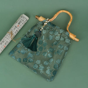 Complete your look with this elegant green cheongsam Bag, designed to complement both modern hanfu and traditional hanfu styles. Perfect for hanfu women, this bag adds charm to casual hanfu, hanfu cosplay, or layered hanfu outfits. A must-have hanfu accessory, it’s ideal for carrying essentials while maintaining an authentic style. Wondering where to buy qipao or accessories? Shop now at our trusted hanfu shop for the best modernised hanfu bags.