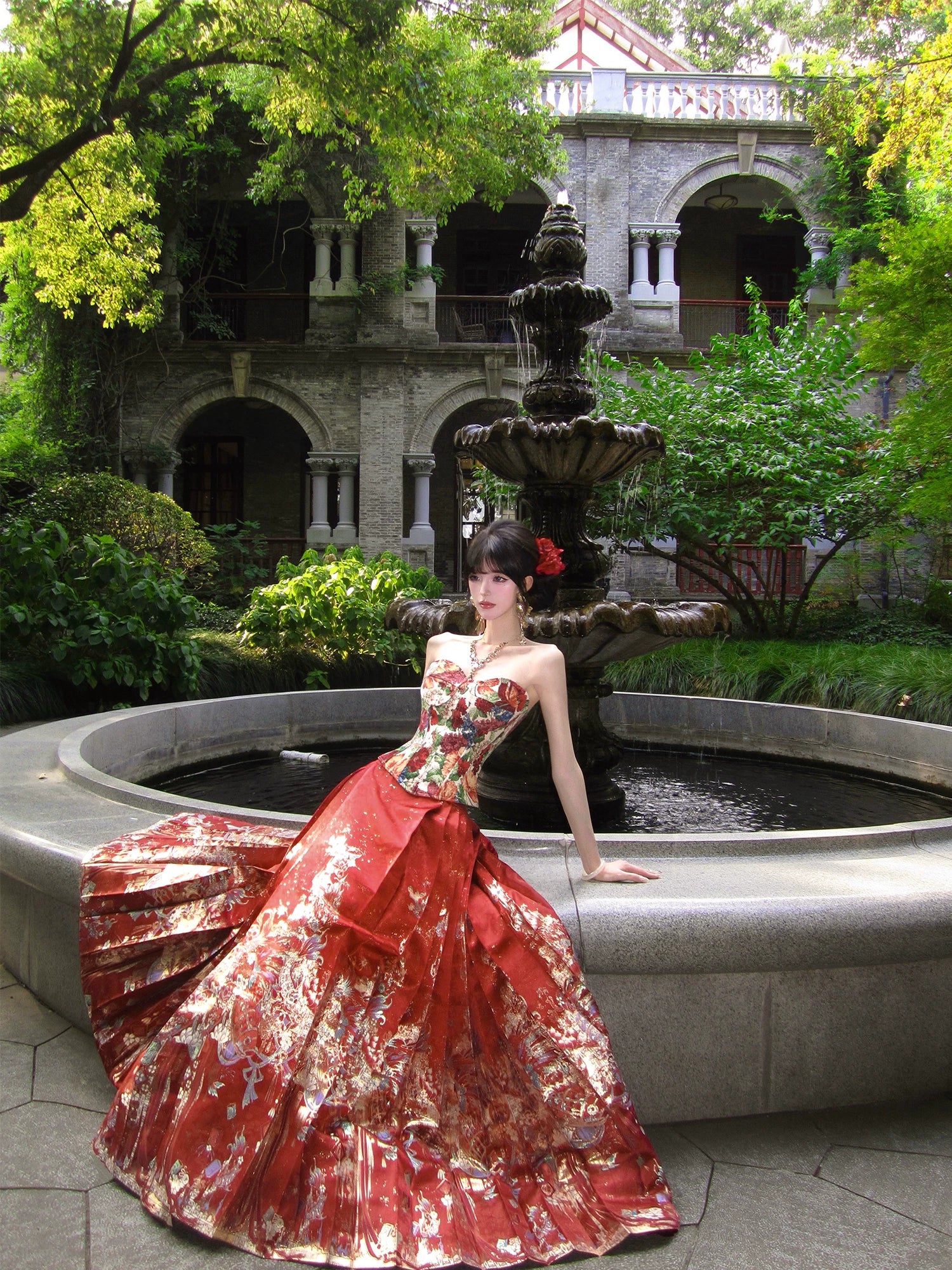 Fish Banquet Lantern Night Hanfu Set | Red Horse Face Skirt & Fishbone Top