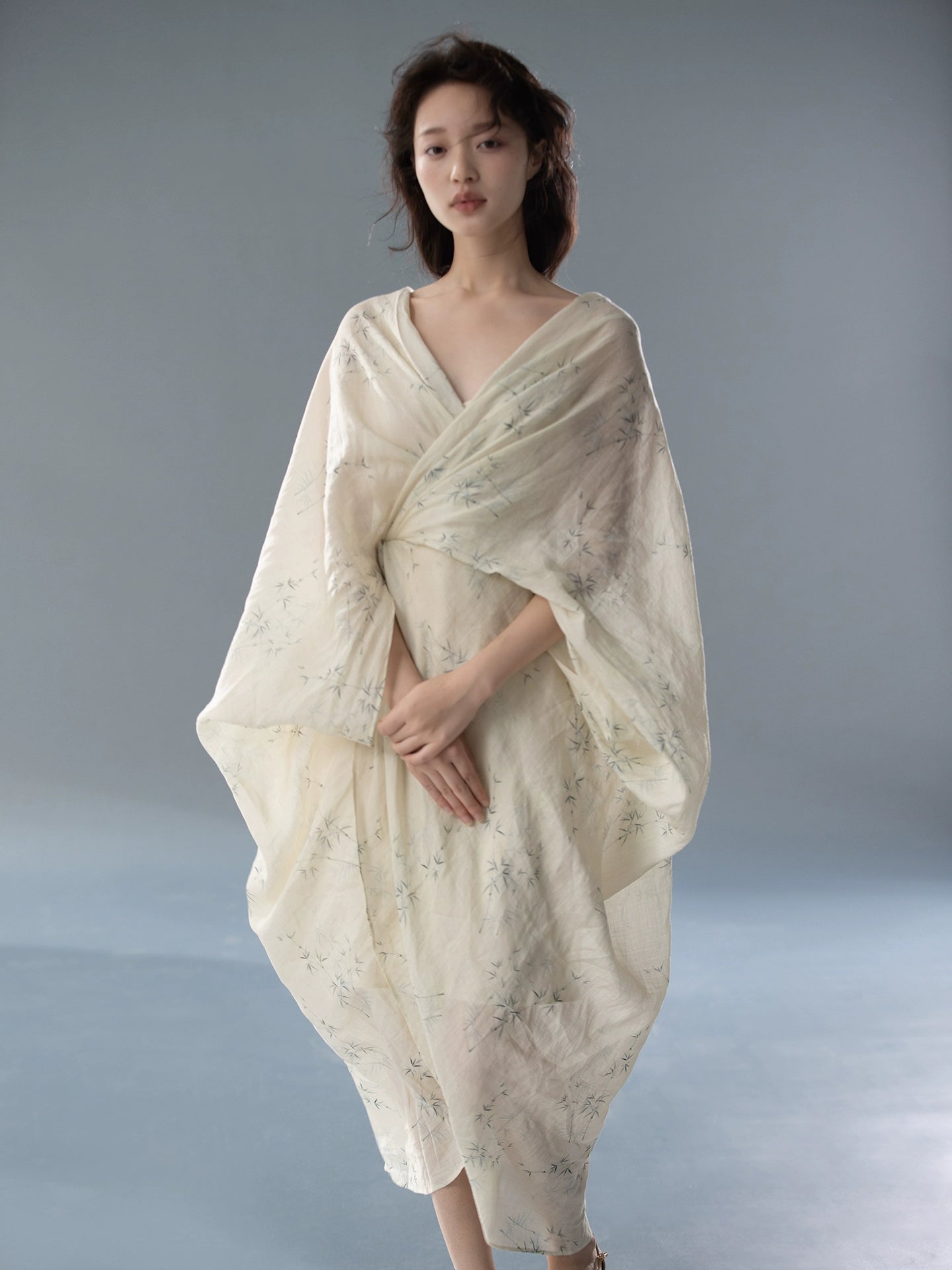100% Ramie Modern Chinese Dress – Zen-Inspired Summer Travel Maxi with Relaxed Silhouette