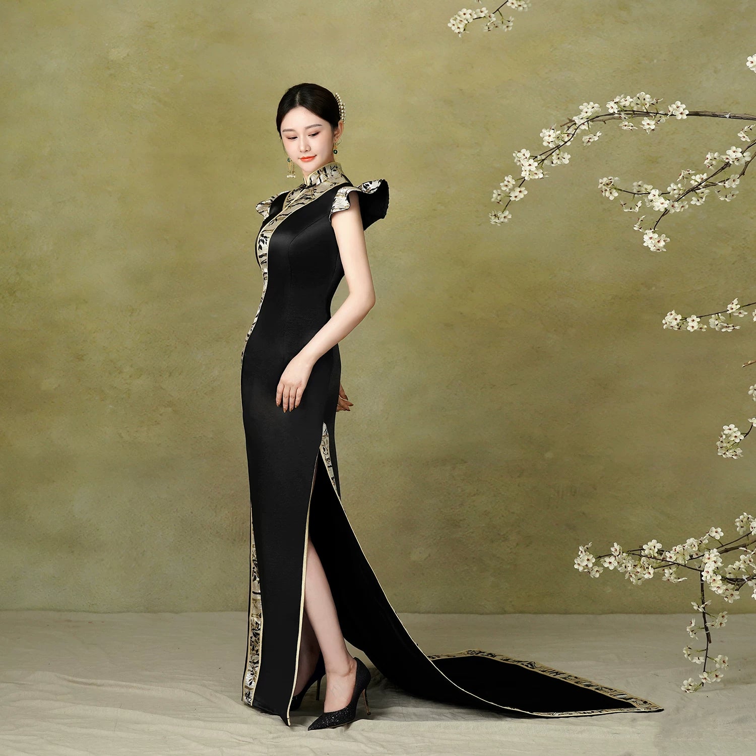 catwalk evening dresses SHARP WOOL STRAPLESS EVENING DRESS