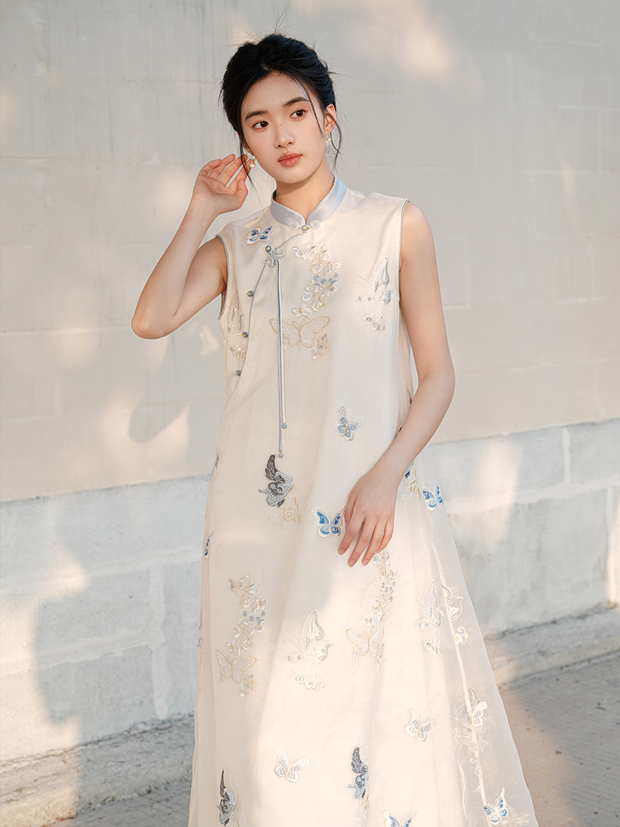 Asymmetric Qipao-Style Dress – Refined Embroidered Long Gown for Women