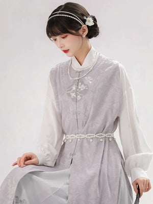 This purple hanfu for women features elegant hanfu sleeves, intricate hanfu patterns, and layered hanfu skirt designs. Perfect as a princess hanfu dress, fairy hanfu dress, or sexy hanfu, it’s inspired by Tang Dynasty hanfu and ideal for hanfu cosplay or hanfu dance styles. Available in plus size hanfu, it’s perfect for any occasion. Wondering where to buy hanfu? Visit our hanfu shop for the best hanfu for sale options.