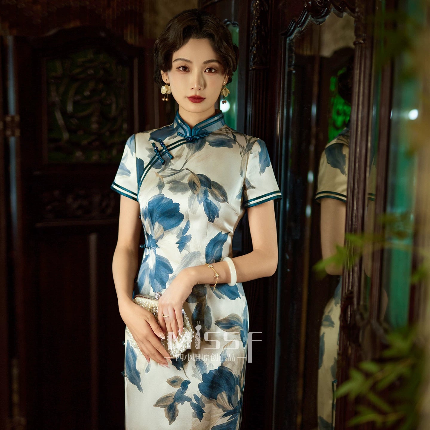 Mulberry Silk Cheongsam Qipao Dress | Silk Blend | Back Zipper Mulberry Silk Cheongsam Qipao Dress | Silk Blend | Back Zipper