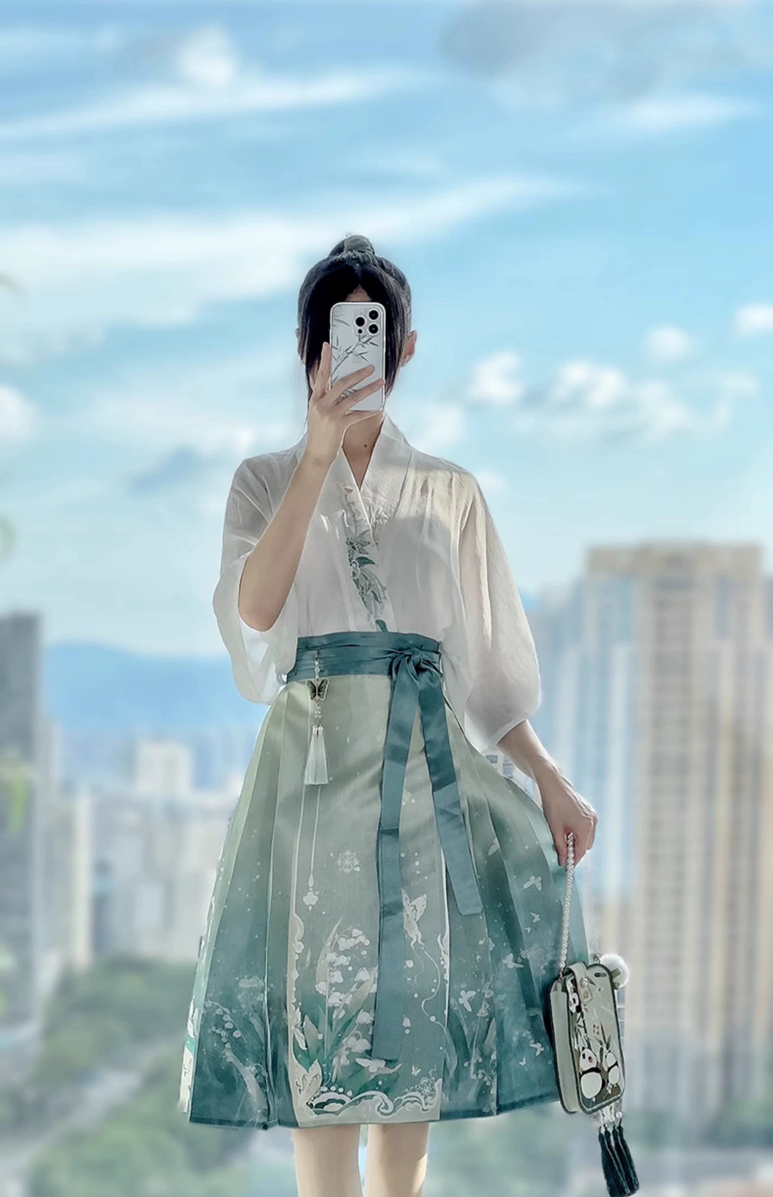 This green modern hanfu features elegant hanfu sleeves, a stylish hanfu jacket, and timeless Ming Dynasty hanfu charm. Perfect as a princess hanfu dress, fairy hanfu dress, or casual hanfu, it’s great for hanfu cosplay or as a warm winter hanfu. Pair with a hanfu shirt or wear it as a modern hanfu dress. Shop authentic orange hanfu at our trusted hanfu shop, offering modernised hanfu and styles from the best Chinese designer clothing websites and modern Chinese clothes collections.