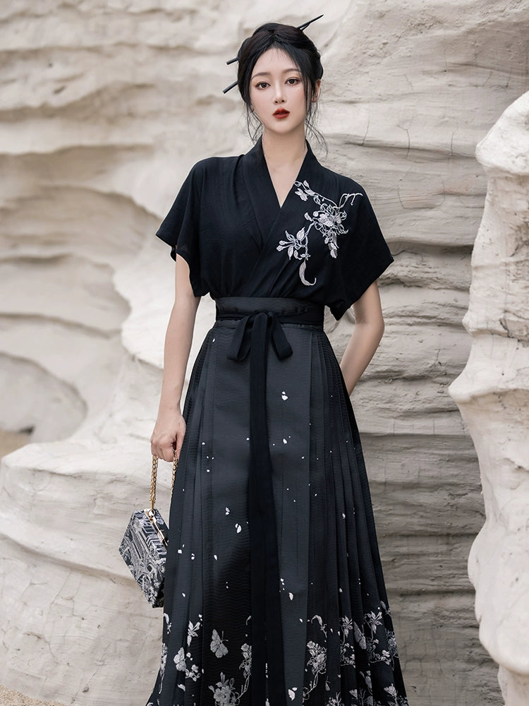 Discover a black modern hanfu with elegant hanfu sleeves, a stylish hanfu jacket, and timeless charm. Perfect for princess hanfu dress, fairy hanfu dress, or casual hanfu, it suits every hanfu woman. Pair with a hanfu shirt or wear it as a modern hanfu dress. Inspired by Ming Dynasty hanfu, it’s ideal for hanfu cosplay or as a cozy winter hanfu. Visit our hanfu shop for the best modernised hanfu and authentic blue hanfu.