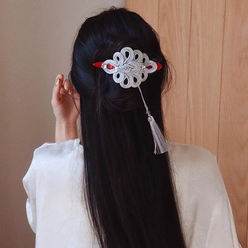 Realm of Grace – New Chinese Style Vintage Hair Claw | Elegant Tassel Shark Clip & Duckbill Barrette