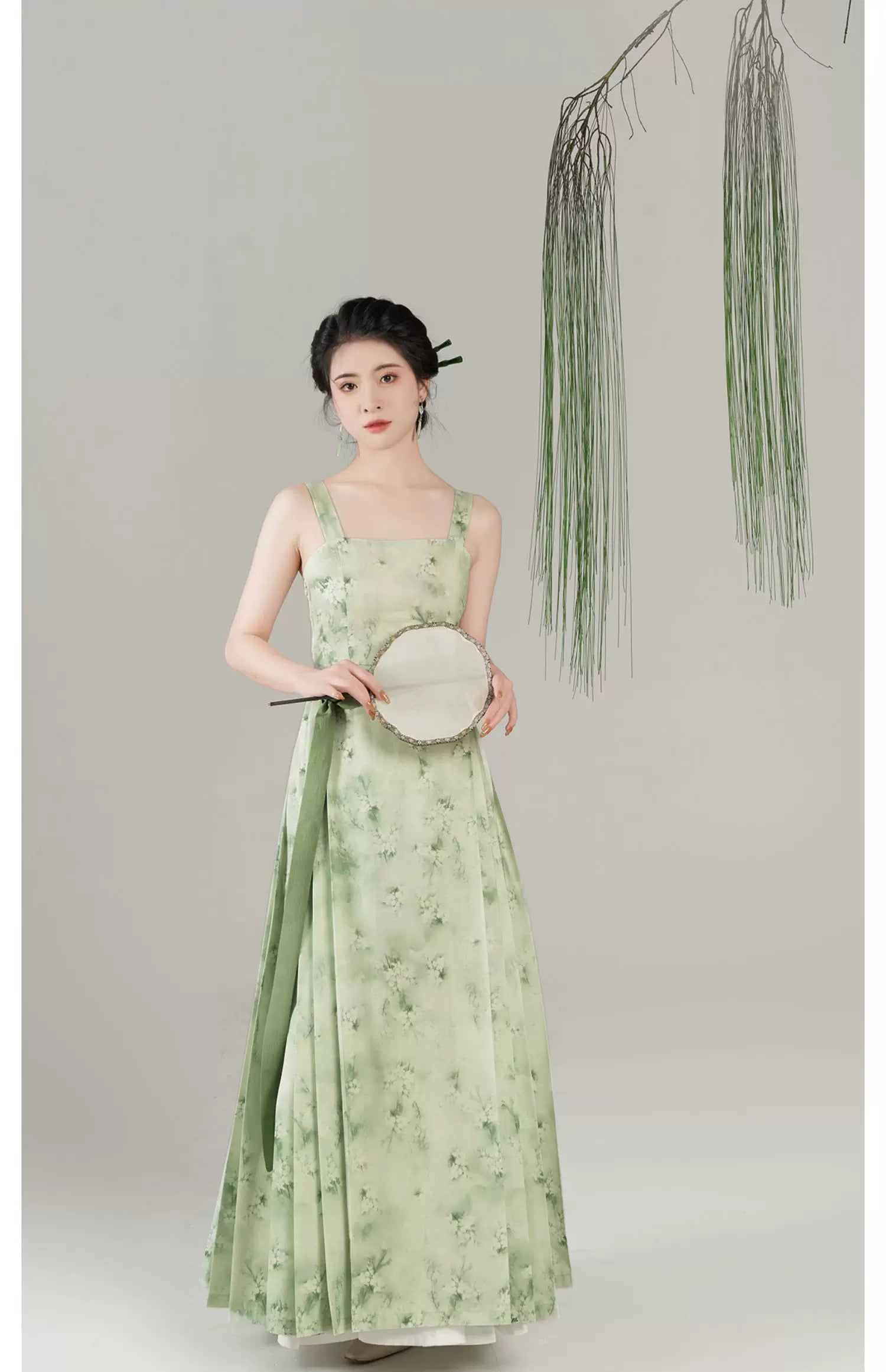 Pear Blossom Song Style Hanfu Jacket and Dress Set - side styling view
