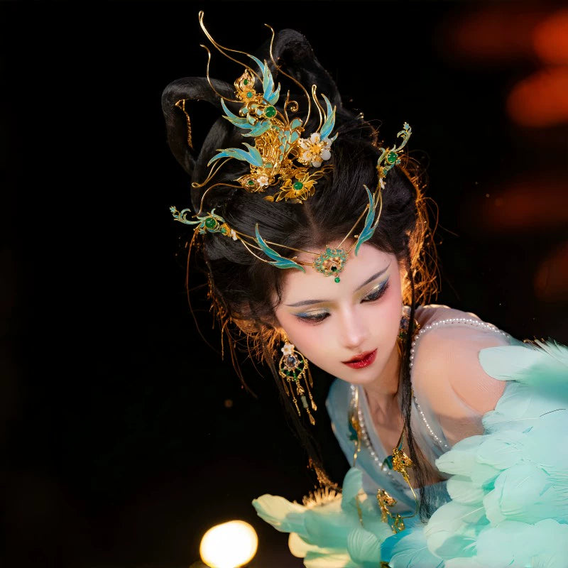 Song of the Peacock Plume – Gold-Plated Hanfu Headdress Set with Tassels & Crown Ornament