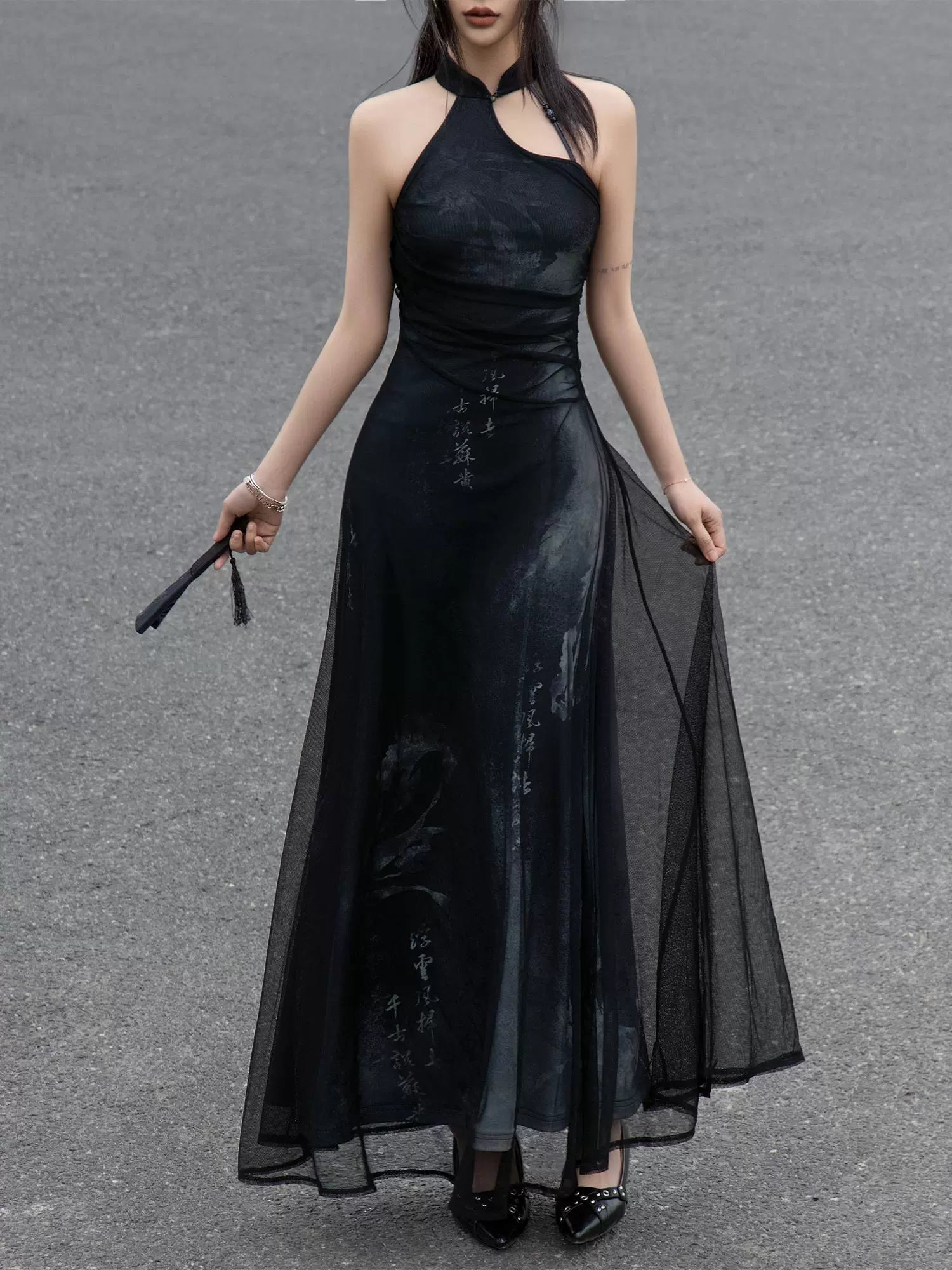 Iris Shadow – Sleeveless Grey Ombre Qipao | New Chinese Style Knitted A-Line Maxi Dress