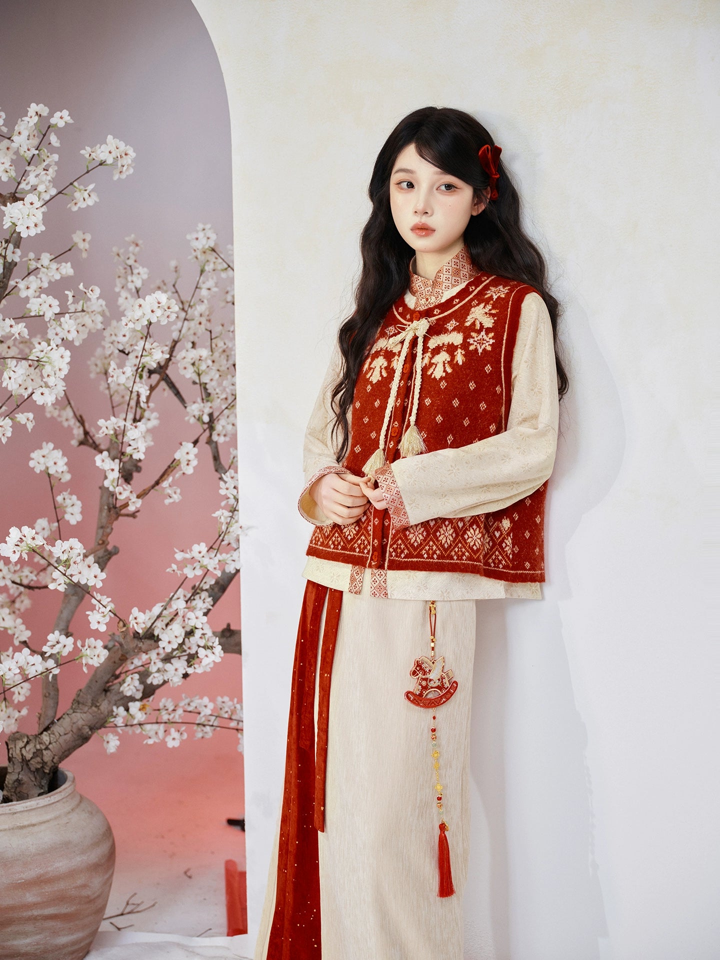 Sui’an – Winter Knit Set | Hanfu-Inspired Bijia Vest with Bow-Sleeve Top and Flowy Skirt