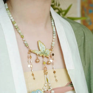 Enhance your style with this elegant Green Hanfu Necklace, a must-have hanfu accessory for traditional and modern outfits. Pair it with your favorite hanfu jewelry or hanfu hair accessories to complete the look. Perfect for any occasion, it’s an essential piece from our trusted hanfu shop. Shop authentic designs now at your go-to hanfu store for timeless elegance.