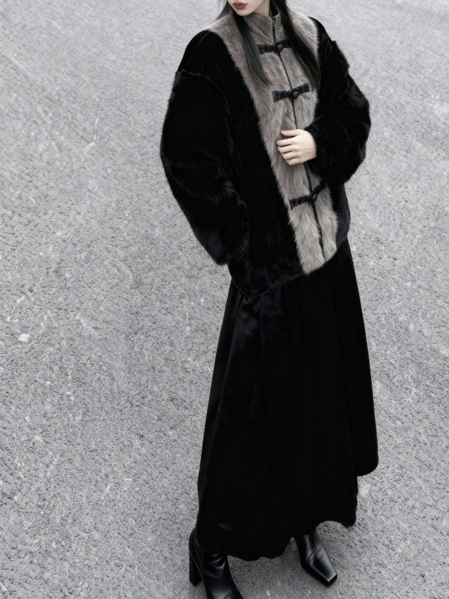 Grey-Black Faux Fur Chinese Coat Set | Bamboo Leaf Velvet Skirt | Traditional Hanfu Winter Outfit