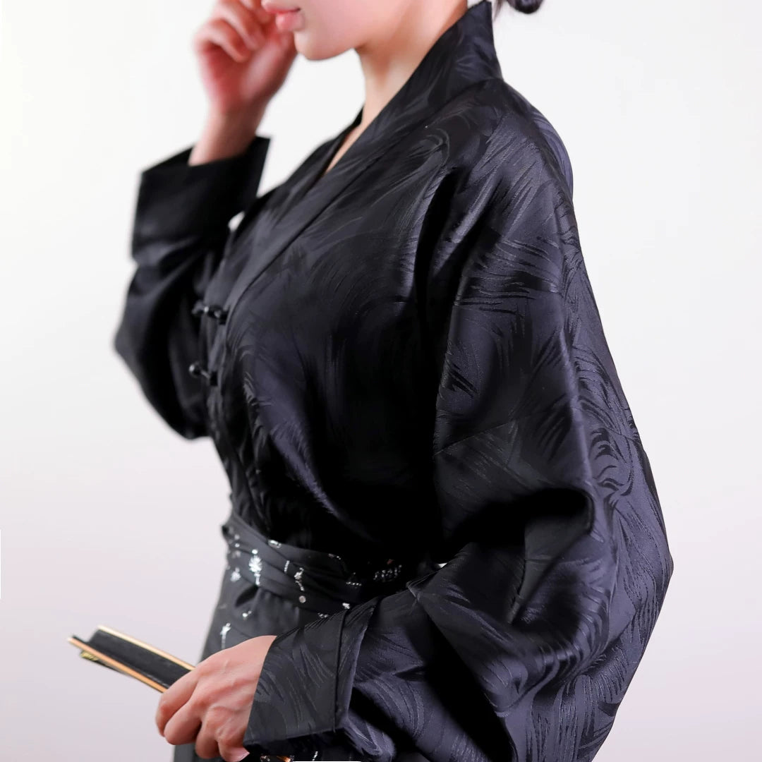 Aircraft Sleeve Jacquard Top | Horse-Face Skirt Pairing Shirt | Black & Beige