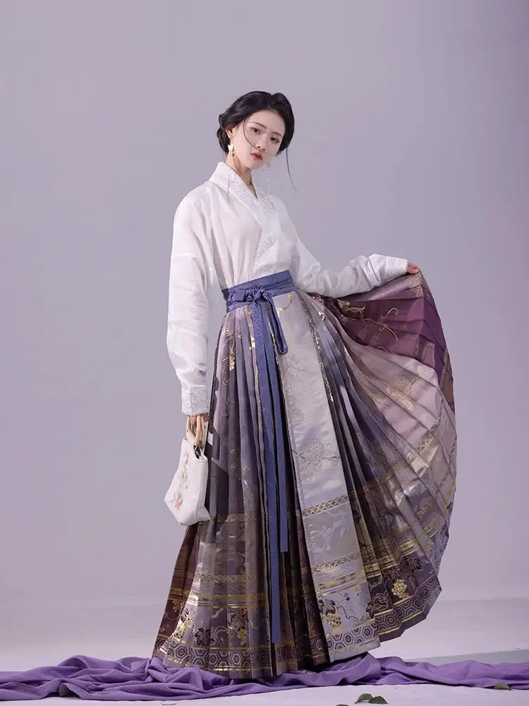 This purple hanfu coat features hanfu sleeves and a hanfu modern design inspired by Song Dynasty hanfu. Perfect for pairing with a princess hanfu dress, hanfu shirt, or modern Chinese New Year clothes, it blends traditional chinese clothing patterns with style. Loved by hanfu woman and hanfu female fans, it’s available on Chinese clothing brands online, best Chinese designer clothing websites, and in demarzo Chinese clothing collections.