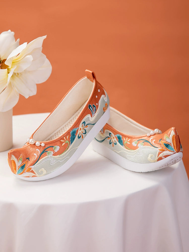 Orange&White Hanfu shoes, pearl upturned, retro embroidery with ancient embroidered shoes, women's ancient style shoes