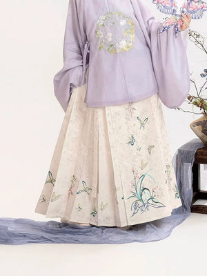 “Moonlit Blossom” Ming-Style Hanfu for Women – Embroidered Round-Collar Top & Mamian Skirt, Autumn/Winter - Yandan_Hanfu