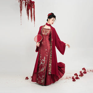 [Dan Que Acacia] New Chinese Style Red Wedding Dress featuring elegant embroidery and flowing silhouette, ideal for traditional bridal ceremonies.