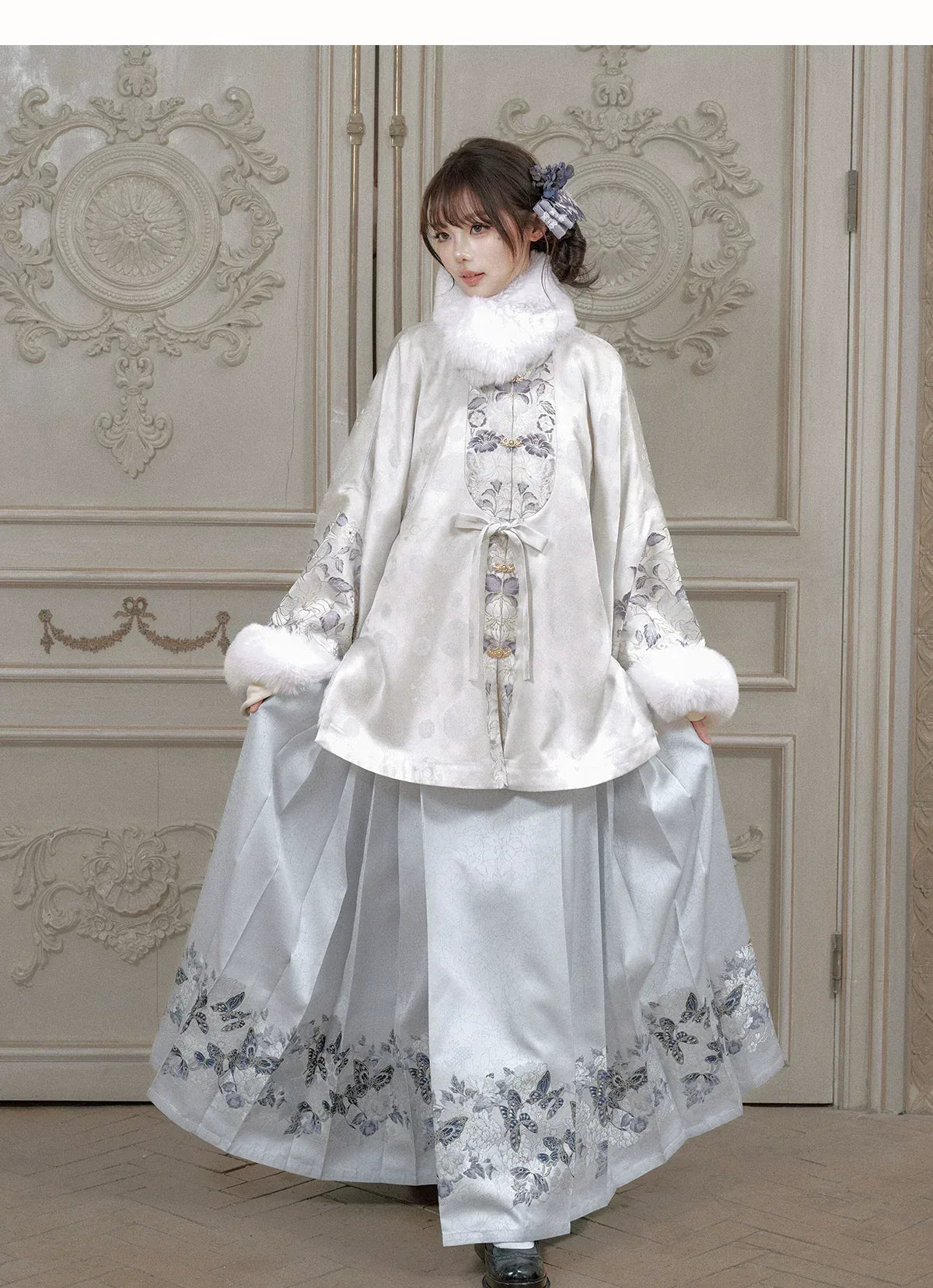“Snowlit Clouds” – Winter Ming-Style Hanfu Set | Fur-Lined Cross-Front Jacket & Ma Mian Skirt - Yandan_Hanfu