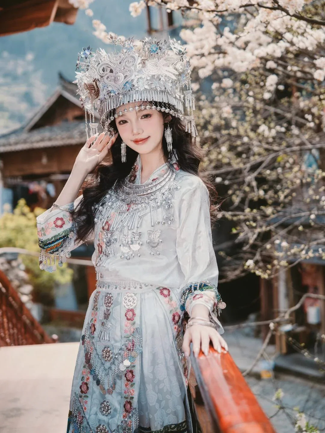 White Miao Ethnic Dress – Traditional Minority Costume Set for Women's Photoshoots & Stage Performances - Yandan_Hanfu