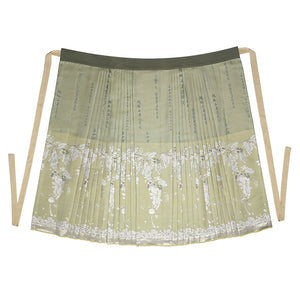 Experience timeless Chinese elegance with our green modern hanfu collection - from regal Ming dynasty styles to modern interpretations. Mulan-inspired warrior looks, flowy plus sizes, and casual everyday pieces. Explore verdant green embroidered gowns, graceful skirts, and mandarin collar tops. Festive for Chinese New Year or sophisticated casual wear. Honor ancient traditions with a contemporary flair.