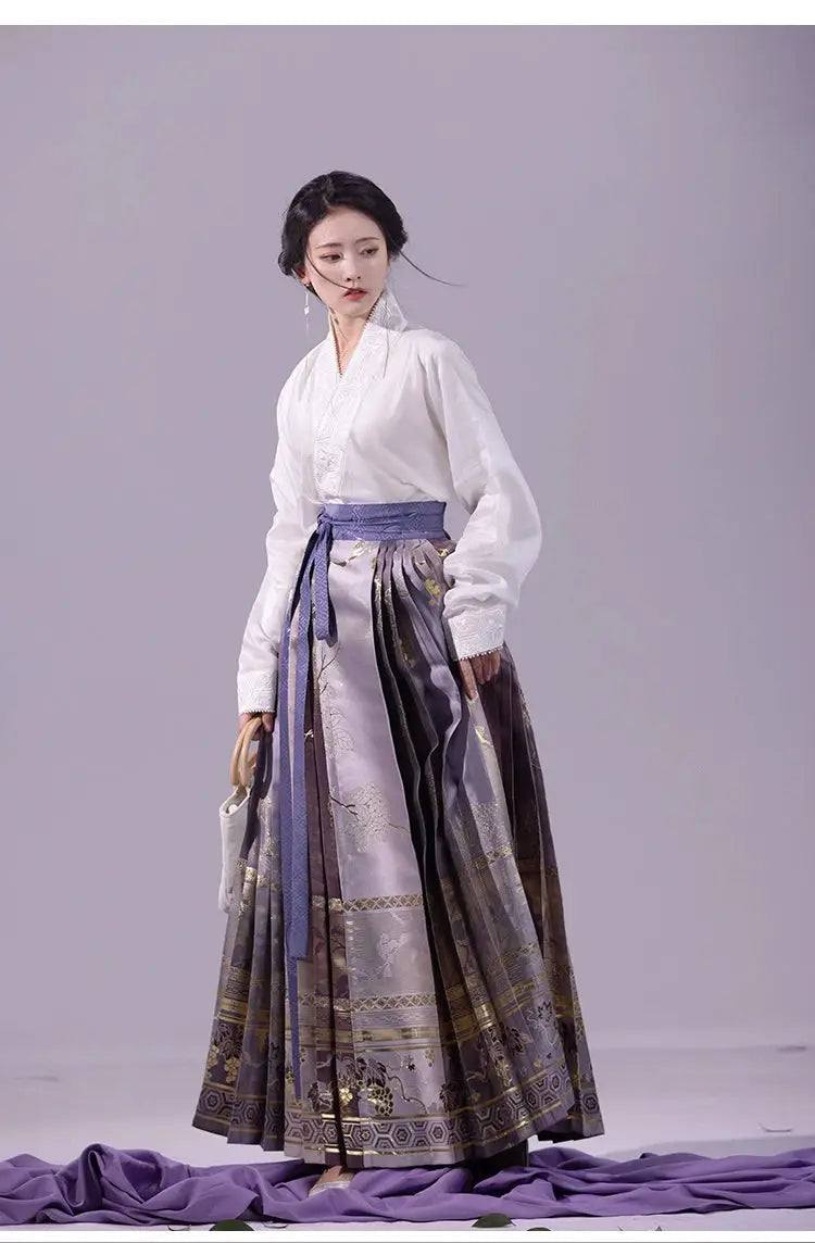 This purple hanfu coat features hanfu sleeves and a hanfu modern design inspired by Song Dynasty hanfu. Perfect for pairing with a princess hanfu dress, hanfu shirt, or modern Chinese New Year clothes, it blends traditional chinese clothing patterns with style. Loved by hanfu woman and hanfu female fans, it’s available on Chinese clothing brands online, best Chinese designer clothing websites, and in demarzo Chinese clothing collections.