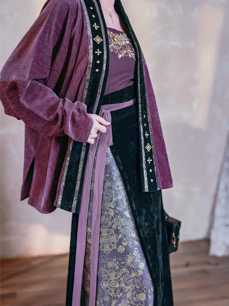 Twilight Purple Song Dynasty Hanfu 3-Piece Set - garment silhouette view