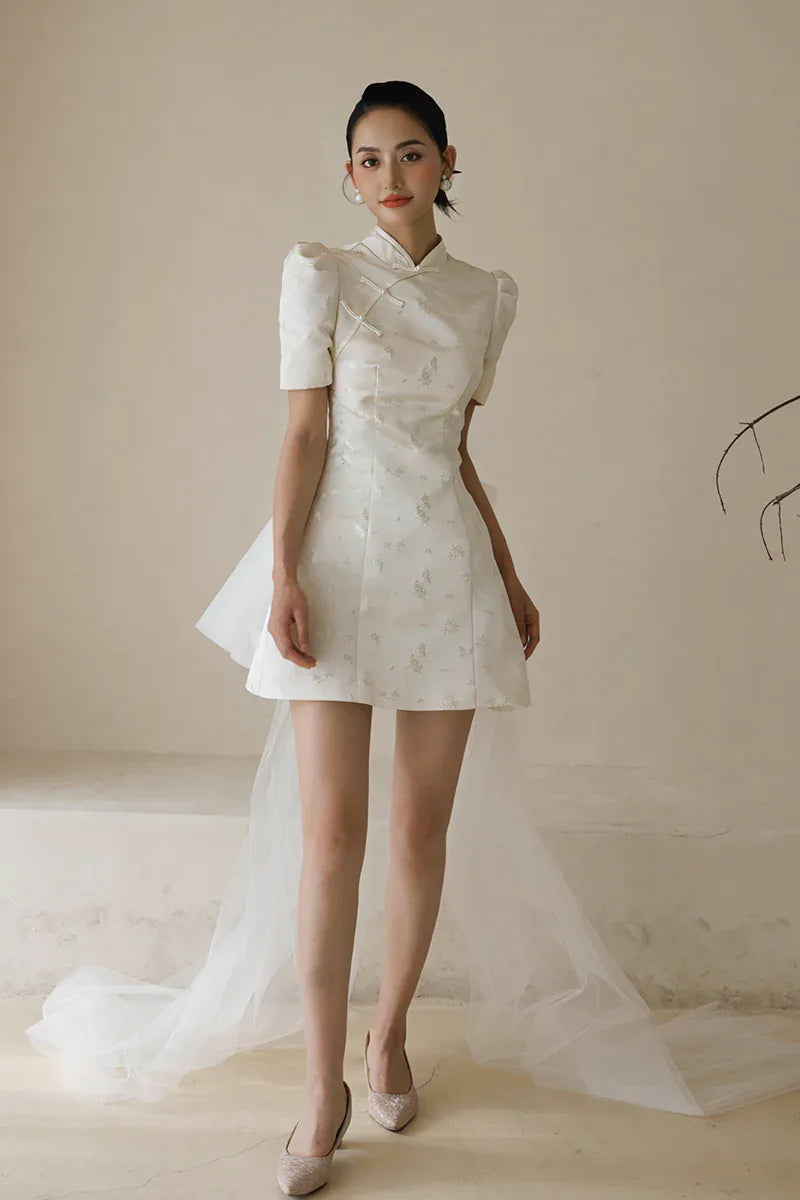 Little Meixue Short Bow Cheongsam Bridal Wedding Dress Red Bow trailing / S Little Meixue Short Bow Cheongsam Bridal Wedding Dress Red Bow trailing / S