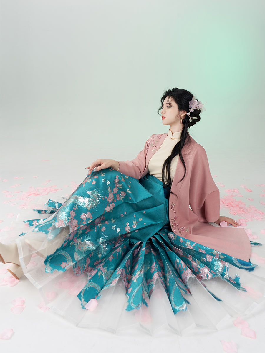 [Snow Waiting for Spring] Ming-dynasty Year of the Dragon Hanfu Set Guofeng Woolen Coat Horse Skirt Autumn and Winter