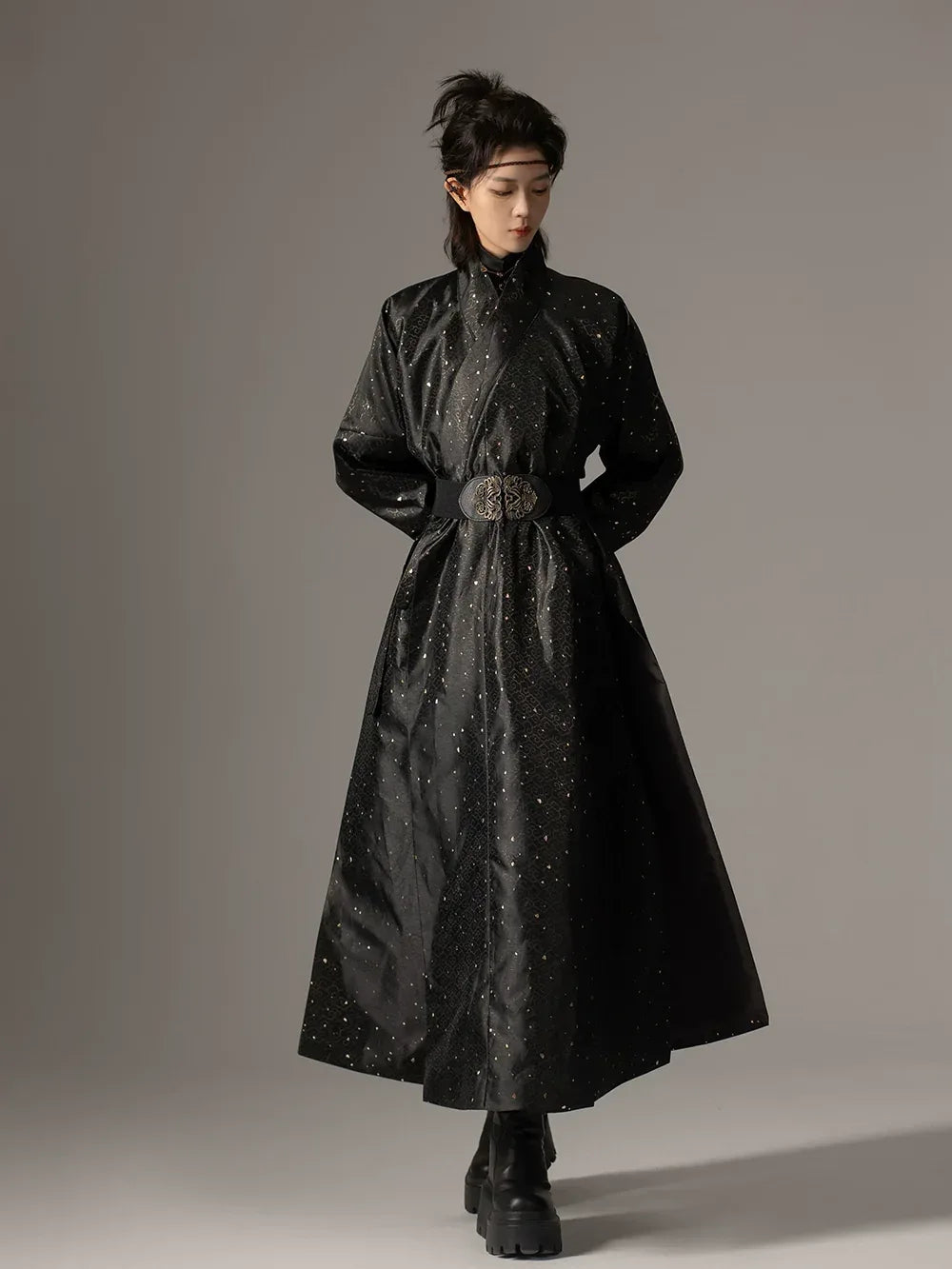 Round Collared Robe