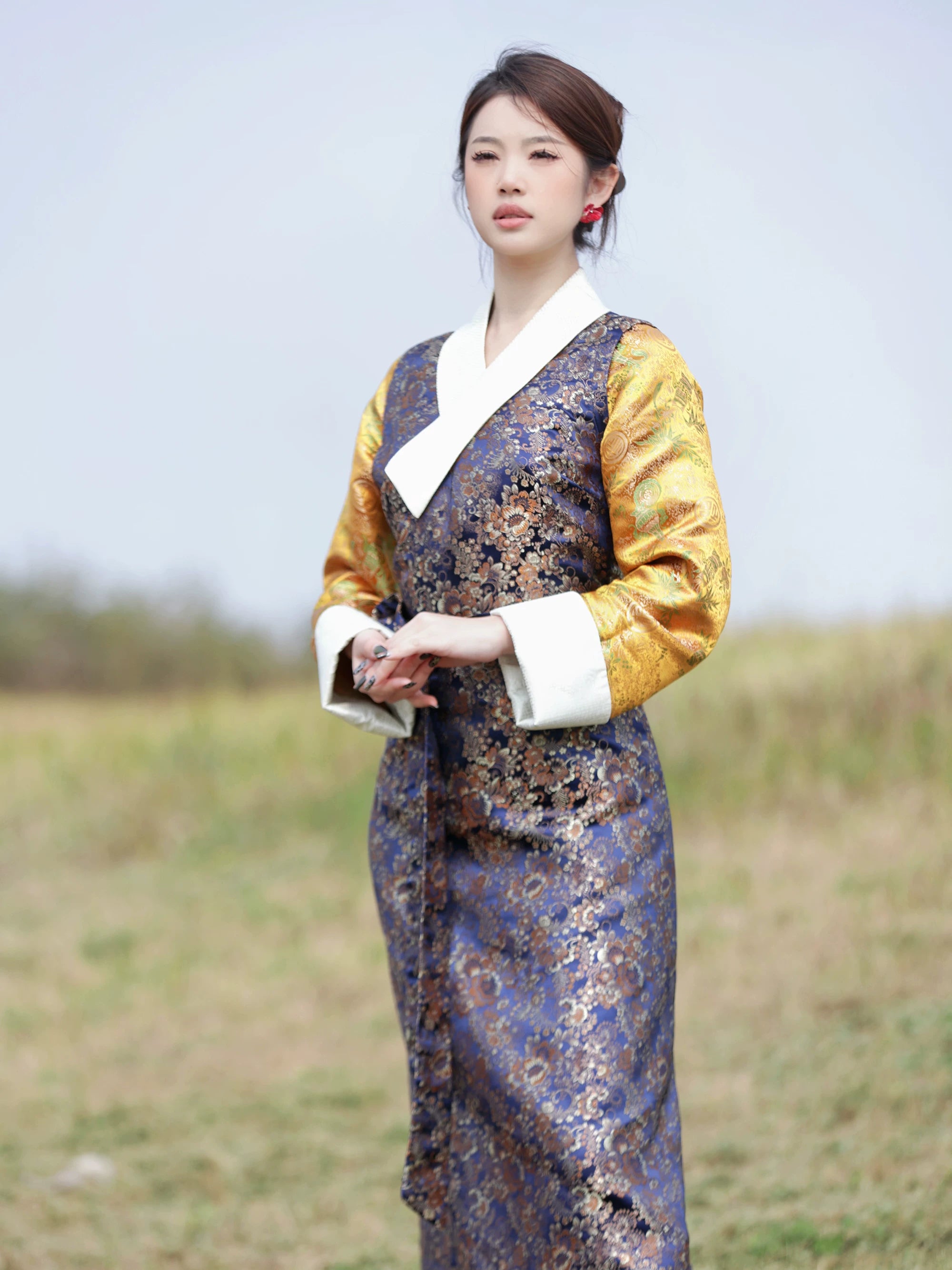 Improved Tibetan Dress | Women's Traditional Bola Xizang Clothing New Lhasa Style