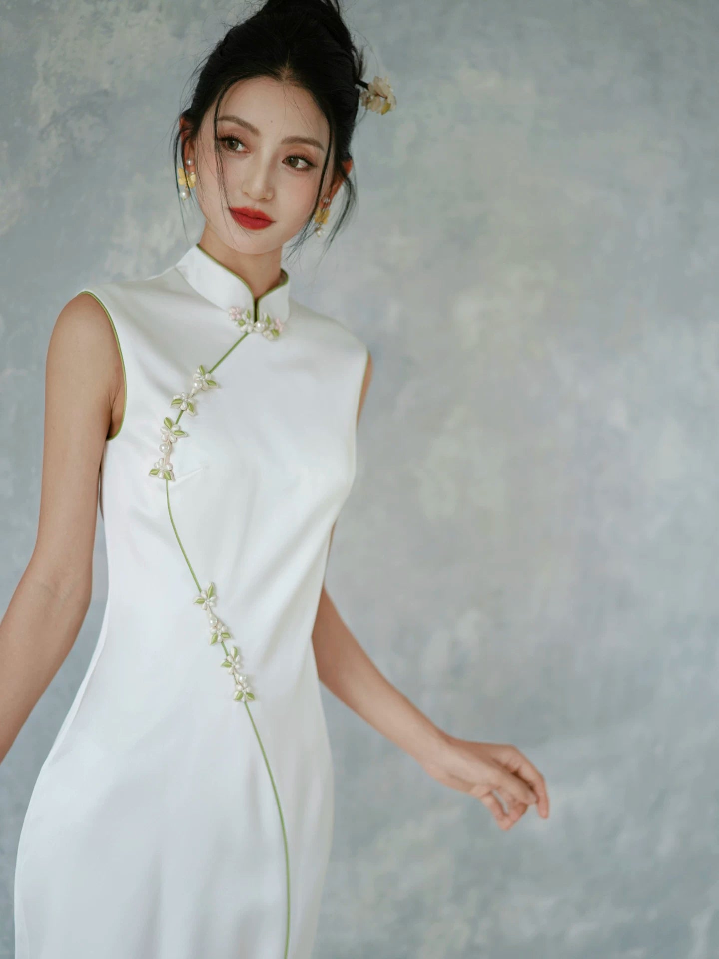 Ruoxi White thin engagement dress wedding license dress improved ch White Ruoxi improved cheongsam / M Ruoxi White thin engagement dress wedding license dress improved ch White Ruoxi improved cheongsam / M