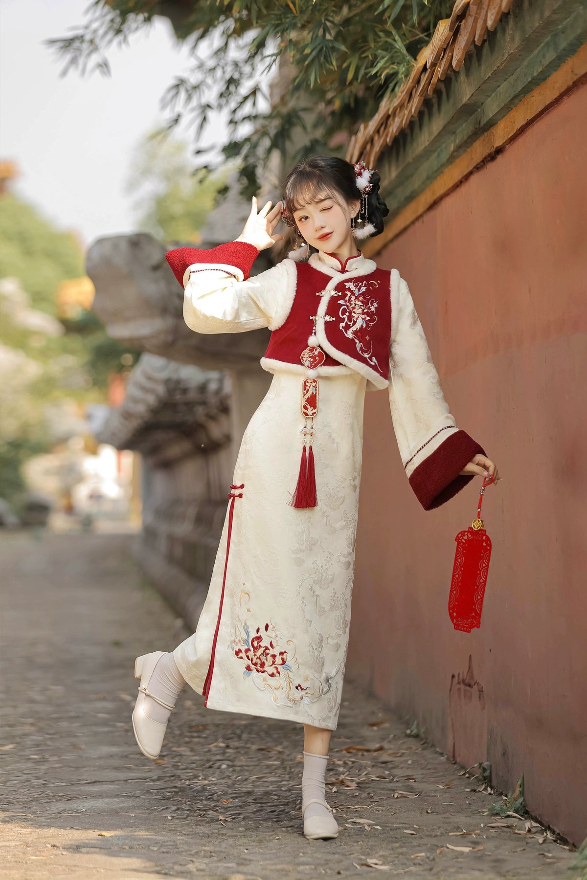 autumn and winter lolita spring dawn Chinese style short vest new year red robe long sleeve op cheongsam dress