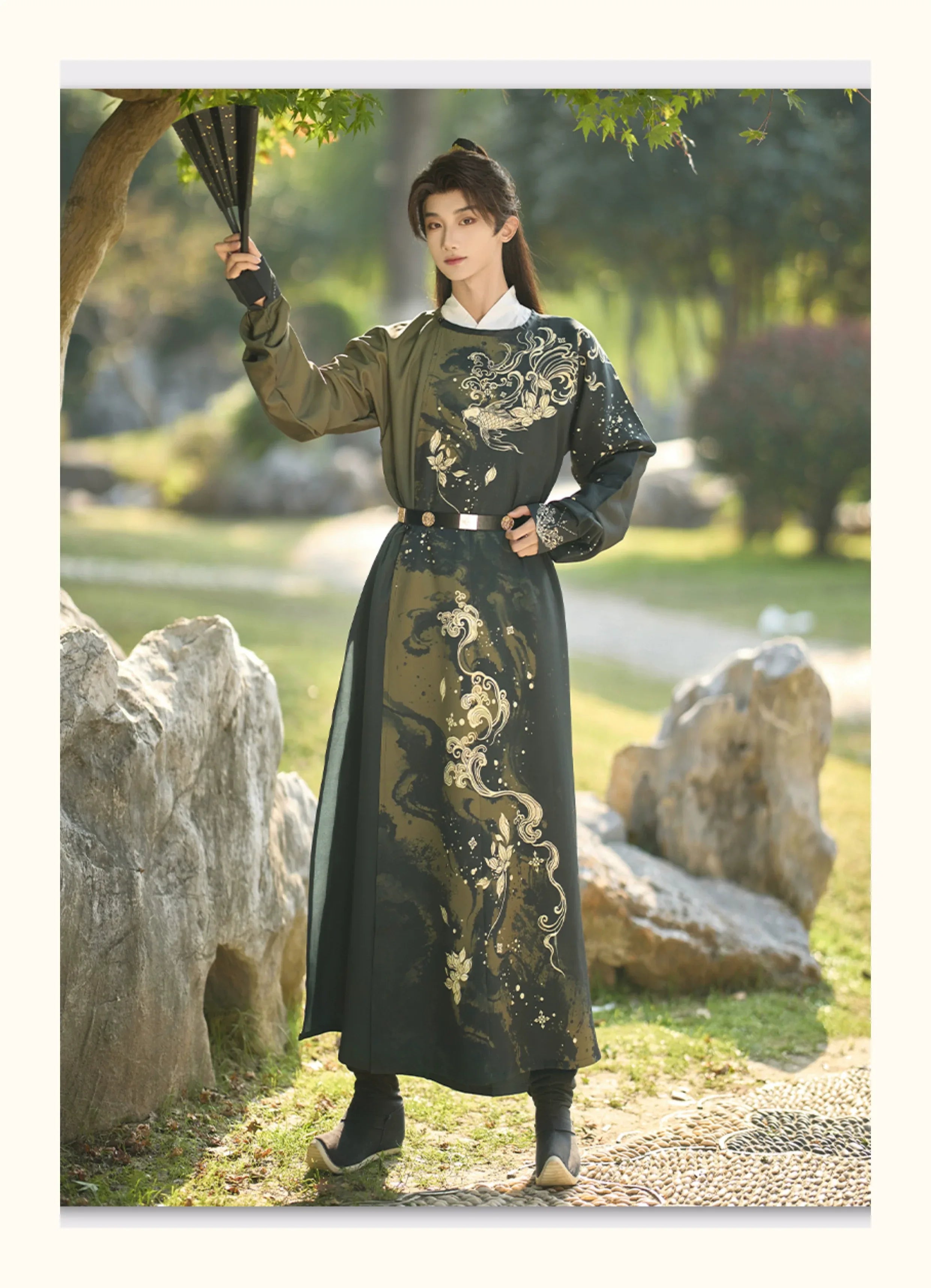 Golden Fish Over the Desert Tang-Inspired Round Collar Hanfu Coat w Green Jade Full Hall Crew Neck Robe Set (Top + Pants + Crew Neck Robe + Belt) / Golden Fish Over the Desert Tang-Inspired Round Collar Hanfu Coat w Green Jade Full Hall Crew Neck Robe Set (Top + Pants + Crew Neck Robe + Belt) /