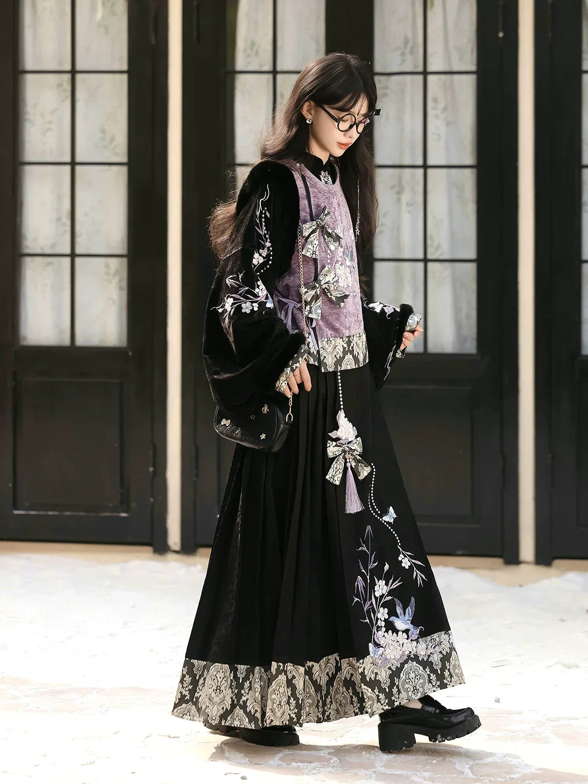 “Swallow’s Return” – Modern Hanfu Layered Vest & Skirt Set | Autumn-Winter Everyday Chinese Style - Yandan_Hanfu