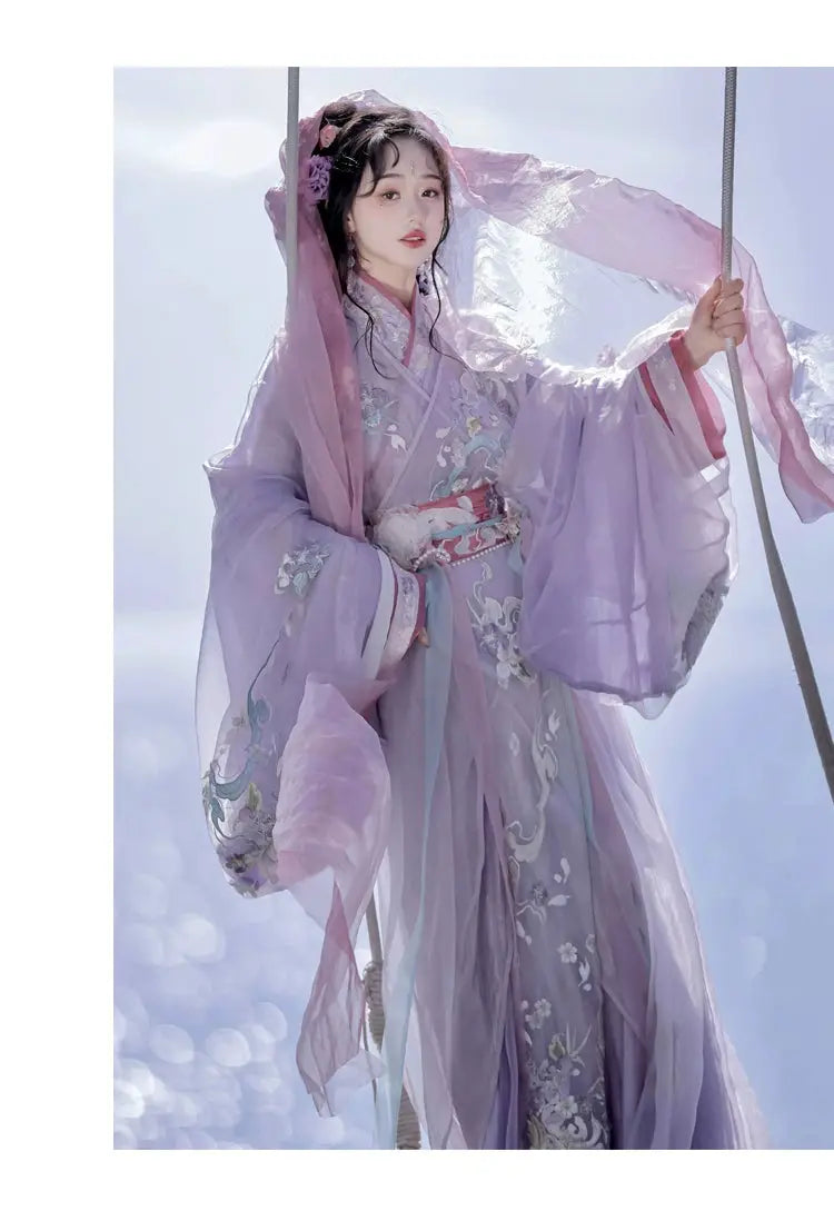 Flowers fly into dreams, Warring States robe embroidery fairy spring and summer Hanfu