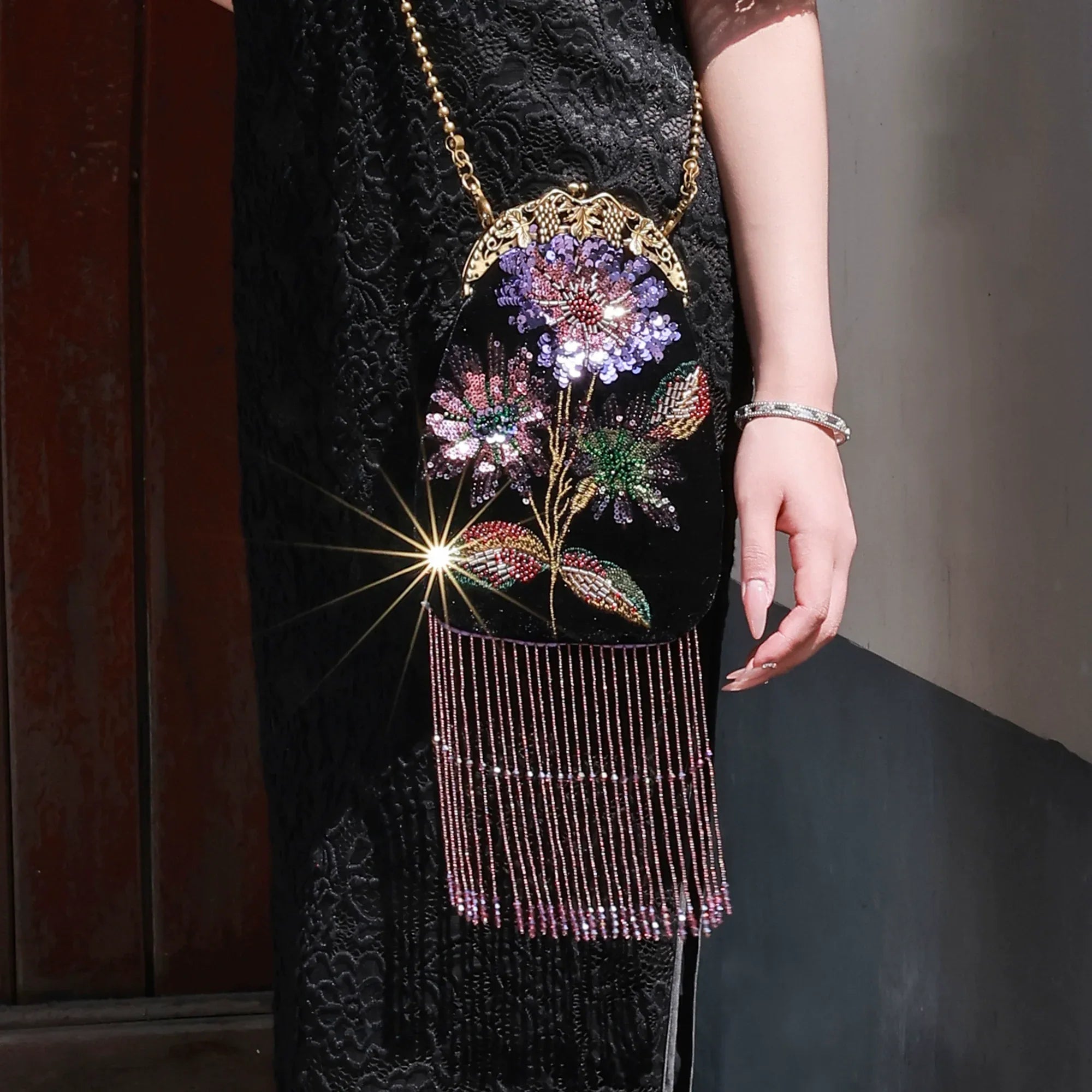 Embroidered Butterflies Black Bag | Canvas Crossbody with Beaded Chain - Yandan_Hanfu