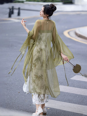 This elegant green hanfu features flowing hanfu sleeves, a chic hanfu jacket, and layered designs. Perfect as a princess hanfu dress, fairy hanfu dress, or casual hanfu, it suits every hanfu woman. Pair with a hanfu shirt or wear it as a modern hanfu dress, inspired by Ming Dynasty hanfu. Ideal for hanfu cosplay or as a warm winter hanfu, it’s available at our trusted hanfu shop. Explore styles from the best Chinese designer clothing websites and modern Chinese clothes collections.