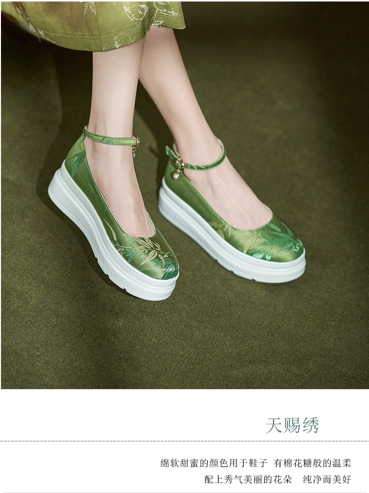 Flat-bottomed Green New Chinese style Shoes